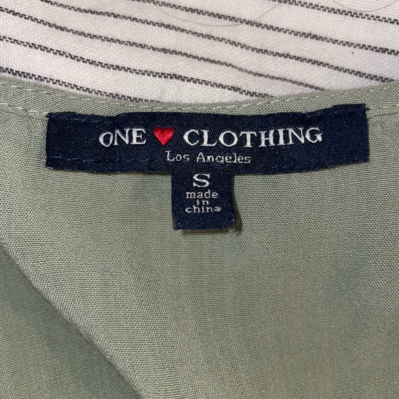 Top - Picture 4 of 4